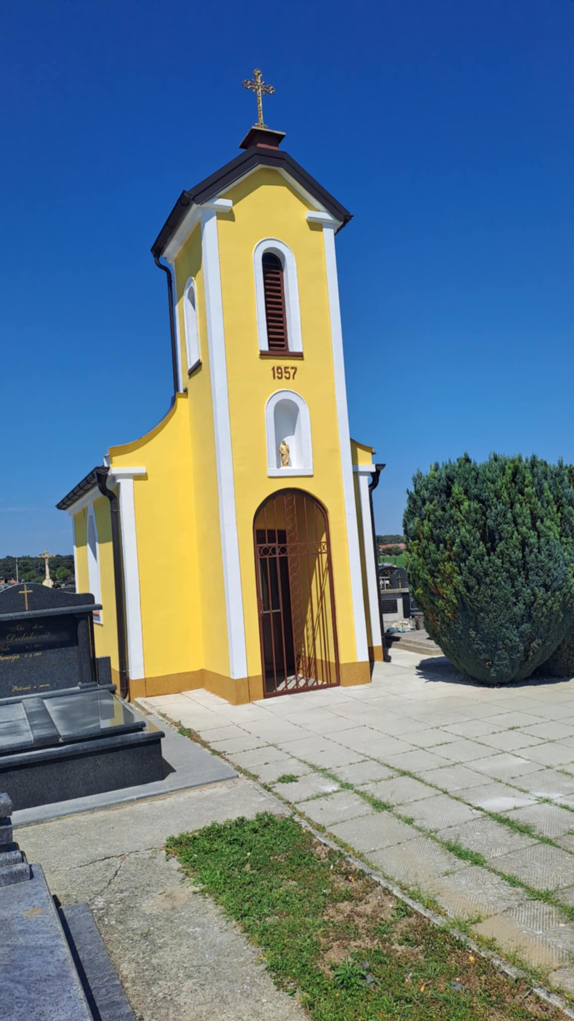 Obnova kapelice Žalosne Gospe na mjesnom groblju u Ferdinandovcu 3